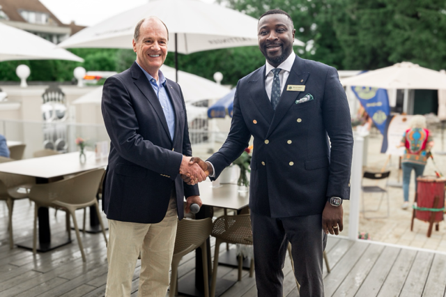 Foto von Karsten Brandt und Samuel Awasum